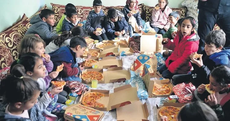 Köy çocukları ilk kez pizza yedi