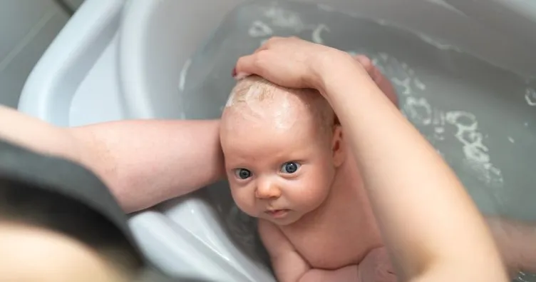 Yenidoğan bebek nasıl yıkanmalı?