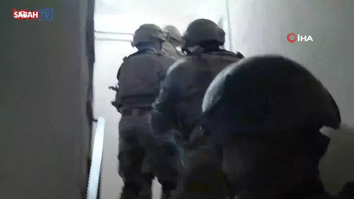 22 İlde FETÖ terör örgütüne yönelik düzenlenen operasyonlarda 128 şüpheli yakalandı | Video videosunu izle 22 İlde FETÖ terör örgütüne yönelik düzenlenen operasyonlarda 128 şüpheli yakalandı | Video videosunu izle