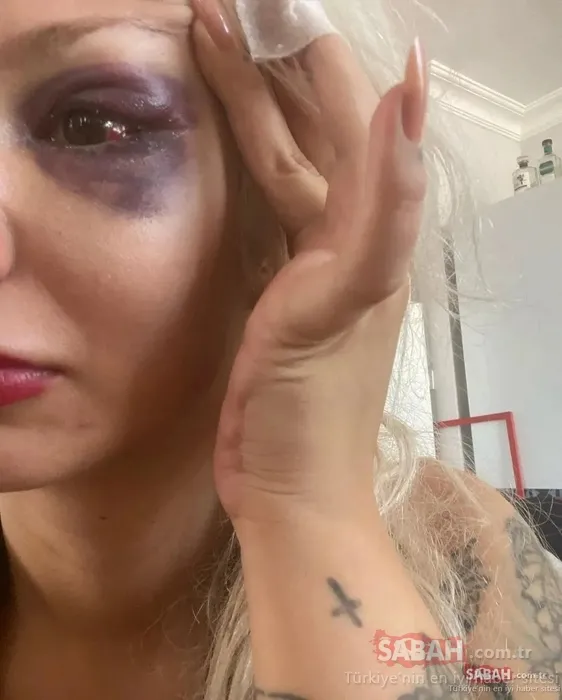 “Yüzyüzeyken Konuşuruz” solisti Can Tunaboylu’ya 1 yıl 9 ay hapis kararı! sevgilisi Aybike Çelik’i darbettiği iddiasıyla yargılanıyordu... 3 Yüzyüzeyken Konuşuruz solisti Can Tunaboylu’ya 1 yıl 9 ay hapis kararı! sevgilisi Aybike Çelik’i darbettiği iddiasıyla yargılanıyordu...