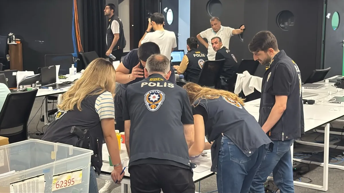 SON DAKİKA | Yapay zekâ destekli uluslararası dolandırıcılık şebekesi çökertildi: 51 kişi gözaltına alındı