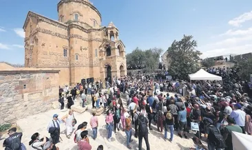 Akdamar’da huzur vakti