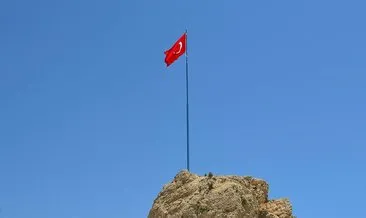Son Dakika: Gabanlar mevkisine Türk bayrağı dikildi