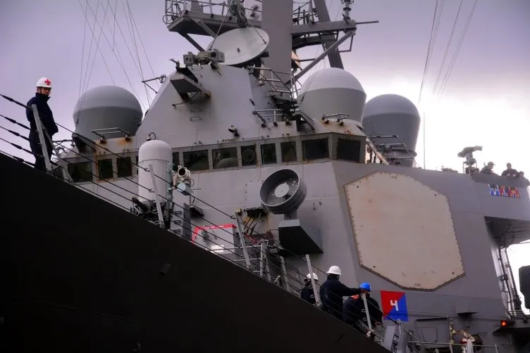 ABD savaş gemisi USS Ross 71 Marmaris’e geldi