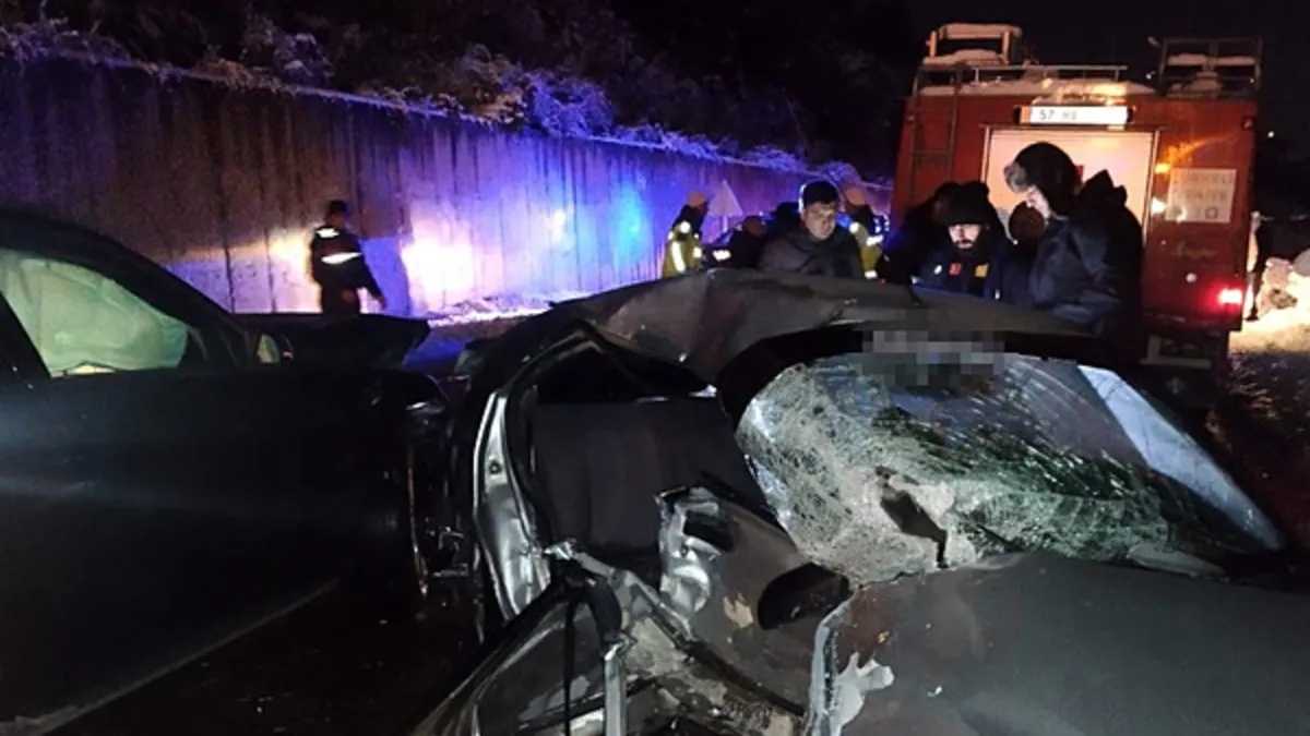 Sinop’ta iki araç kafa kafaya çarpıştı: 2 ölü, 3 yaralı! Sinop’ta iki araç kafa kafaya çarpıştı: 2 ölü, 3 yaralı!