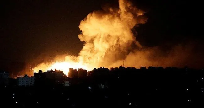 İsrail savaş uçakları Gazze’yi gece boyunca vurdu İsrail savaş uçakları Gazze’yi gece boyunca vurdu