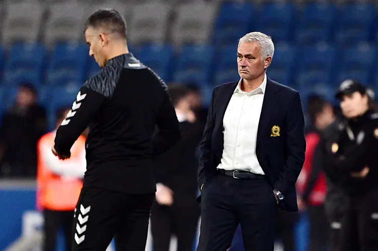 Mourinho’dan geleceğiyle ilgili gelen soruya tepki: Soruyu anlamadım