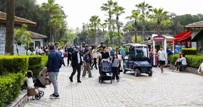 Tarsus Doğa Parkı Ziyaretçi akınına uğradı