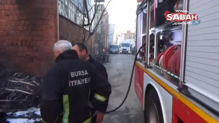 Bursa’da hurdalık yangını korkuttu