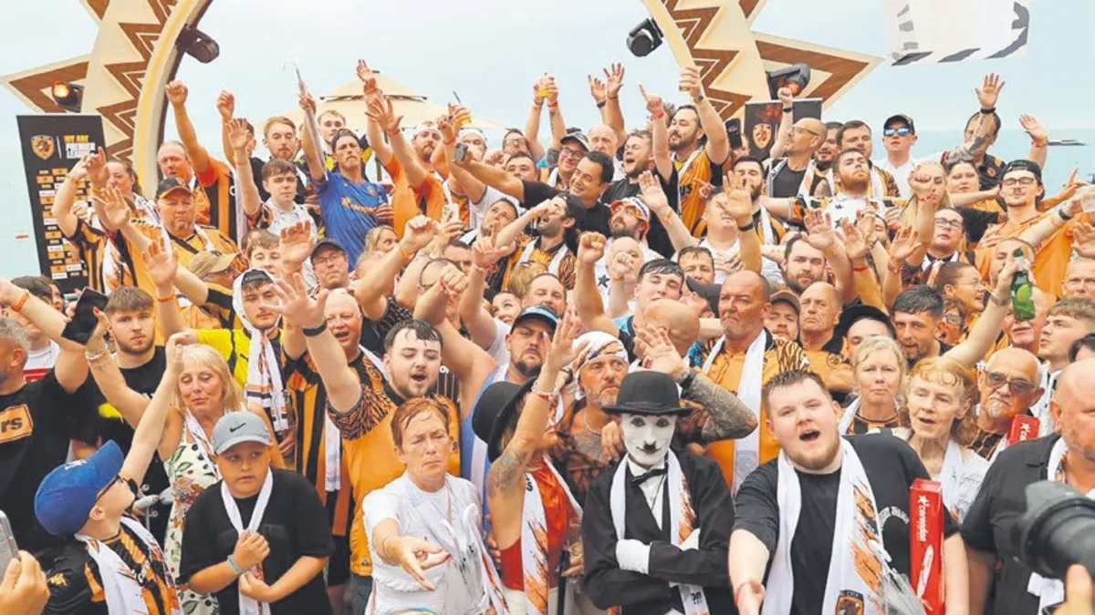 Hull City taraftarlarıyla Kemer’de buluştu! Hull City taraftarlarıyla Kemer’de buluştu!