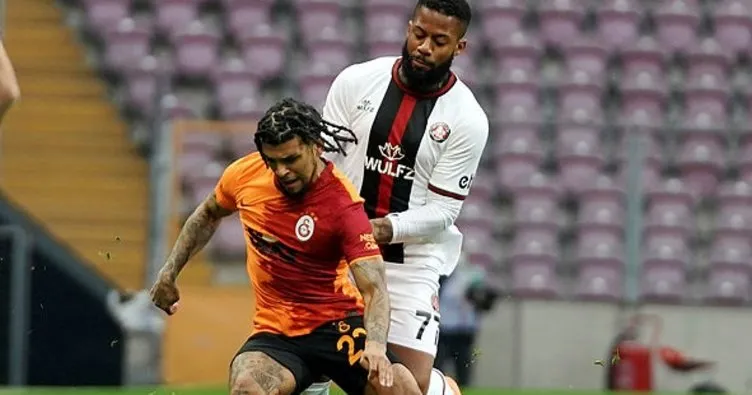 Son dakika: Galatasaray’a ilk dakikalarda sakatlık şoku! Yedlin iki kez kendini denedi...