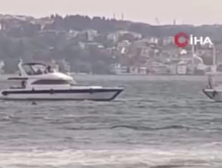 İstanbul’da korku dolu anlar: Beşiktaş’ta tekne alabora oldu! Suya düşen 4 kişi kurtarıldı