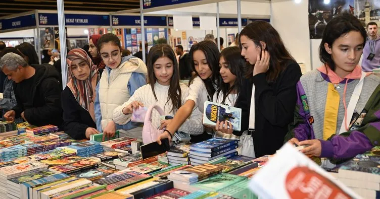 Konya Kitap Günleri 7’den 70’e her kesimden yoğun ilgi görüyor