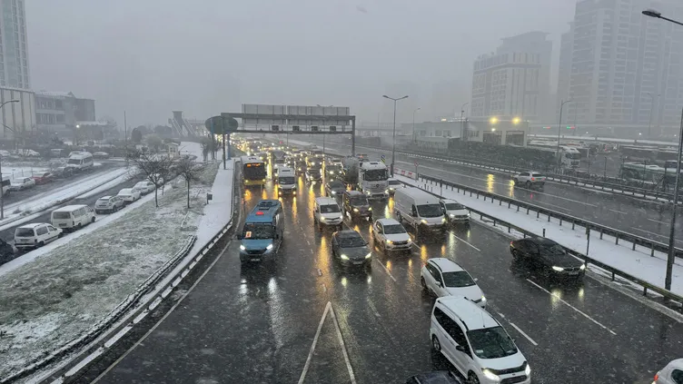 SON DAKİKA | İstanbul için kuvvetli kar alarmı! Haritaya yansıdı, kaç gün sürecek? Bu tarihlere dikkat