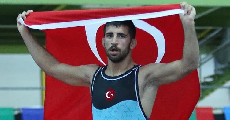 Kerem Kamal Dünya Şampiyonu oldu!
