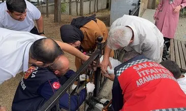 Sakarya'da ilkokulun bahçesinde korku dolu anlar: Başı korkuluk demirine sıkışan çocuğu itfaiye kurtardı! #sakarya