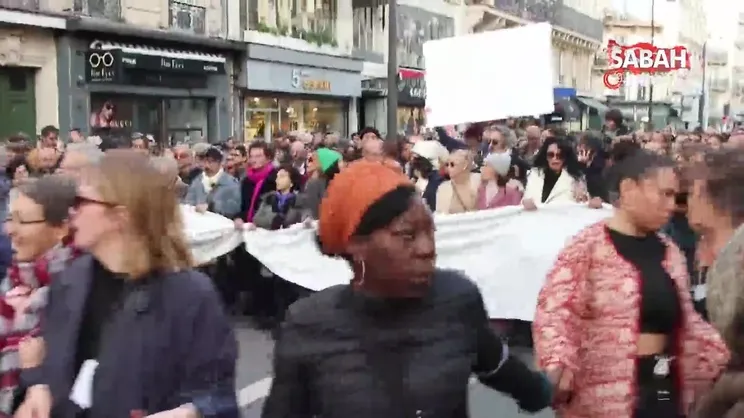 Paris’te “Gazze’de ateşkes” için sessiz yürüyüş