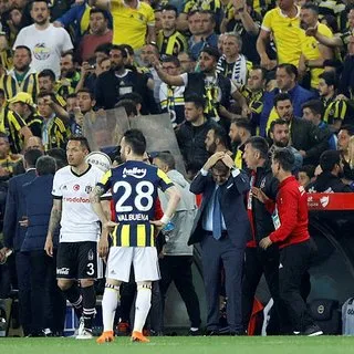 Fenerbahçe - Beşiktaş derbisiyle ilgili 8 kişi gözaltına alındı!