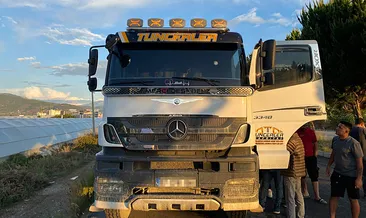 Antalya’da seyir halindeki kamyon kurşunlandı: 1 yaralı! #antalya