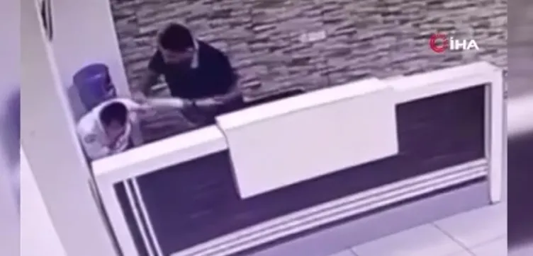 Güvenlik görevlisi sitedeki evli kadına mesaj attı: Çılgına dönen koca bakın neler yaptı!