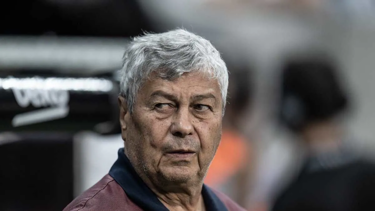 Romanya’da Mircea Lucescu kararını verdi! Aday kadro belli oldu Romanya’da Mircea Lucescu kararını verdi! Aday kadro belli oldu
