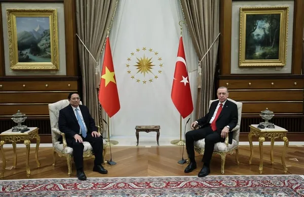 baskan-erdogan-vietnam-basbakani-chinhi-kabul-etti-1701261057424.jpg