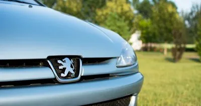 Peugeot benzinli ve dizel araçların fişini çekmeye hazırlanıyor! Ünlü marka tarih verdi