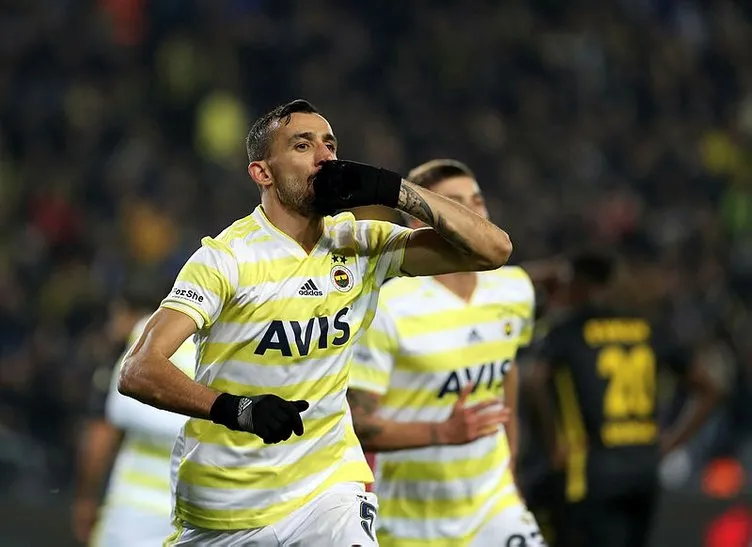 Son dakika haberi! Fenerbahçe’den ayrılan Mehmet Topal’a ilk transfer teklifi geldi