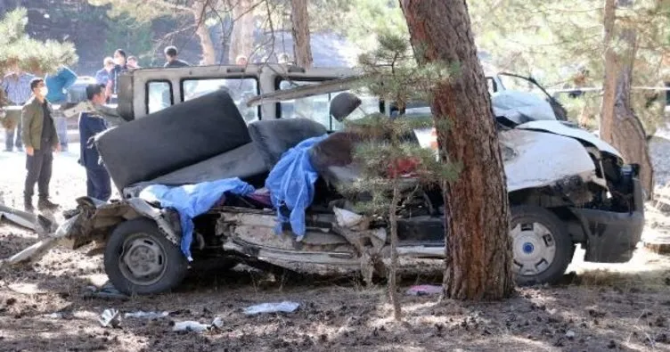 Afyonkarahisar’daki kazada 5 öğrenci ölmüştü! Sürücü ve araç sahibine 15 yıl istendi!