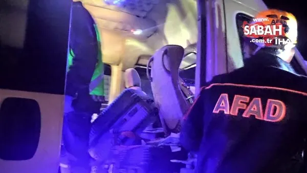 Kayseri'de feci kaza! 3 ölü, 16 yaralı | Video