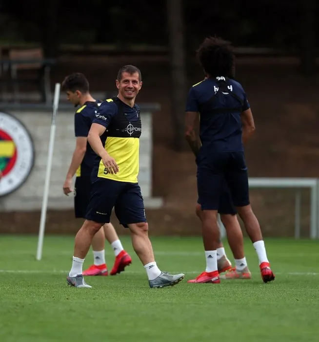 Fenerbahçe’de Ferdi Kadıoğlu sürprizi! İşte Kayseri maçı öncesi yaşanan son gelişmeler