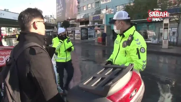 Kasksız, maskesiz motosikletli ceza üstüne ceza yedi | Video