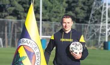 Kjaer’in yerine Szalai gidiyor!