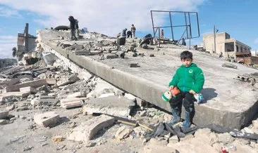 Çifte deprem dünya medyasını dehşete düşürdü