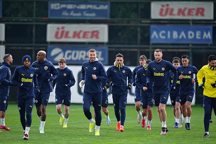 Son dakika haberi: Fenerbahçe’de kadro revizyonu! O isimlerle yeni sezonda yollar ayrılacak....