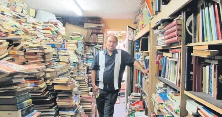 20 yılda sokaklardan 25 bin kitap topladı