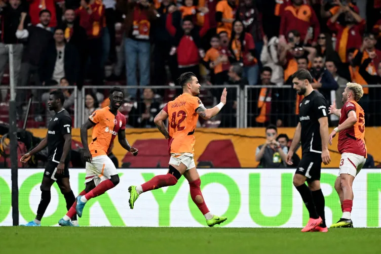 Galatasaray - Beşiktaş derbisi öncesi çarpıcı analiz! SABAH Spor’un usta yazarları yorumladı: Acı tecrübeden ders çıkarır…