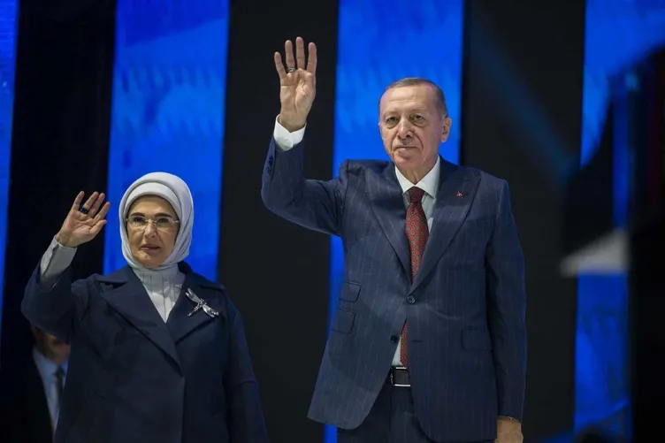 AK Parti’de tarihi gün! 8’inci Olağan Büyük Kongre’de Başkan Erdoğan ne mesajlar verecek?