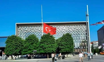 İran Cumhurbaşkanı için milli yas ilan edildi: Türkiye’de bayraklar yarıya indirildi