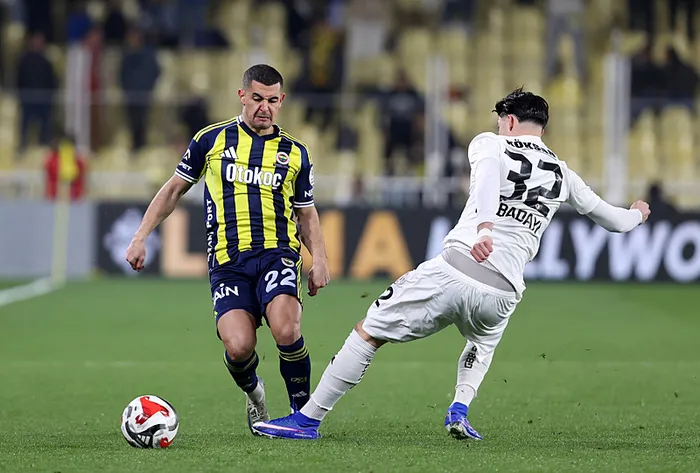 canli-super-ligde-fenerbahce-gaziantep-fk-maci-1773768730170.jpeg