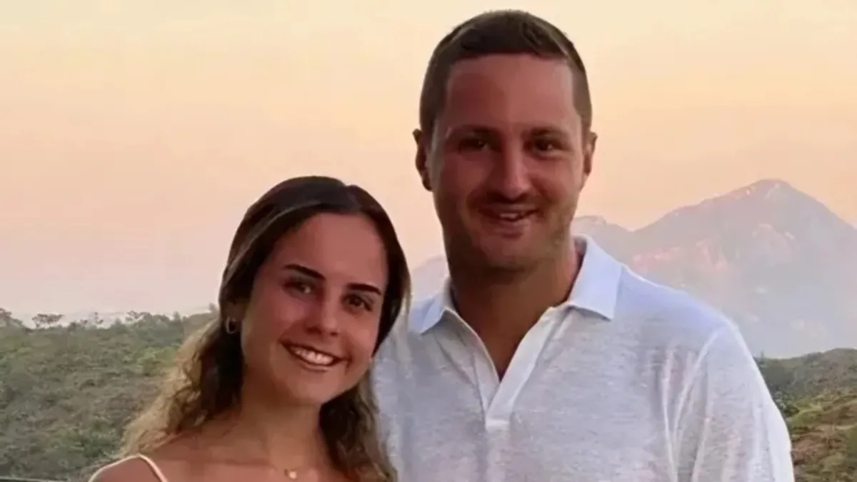 Kötü günlere sünger çektiler! Eski eşler oğulları için bir araya geldi...