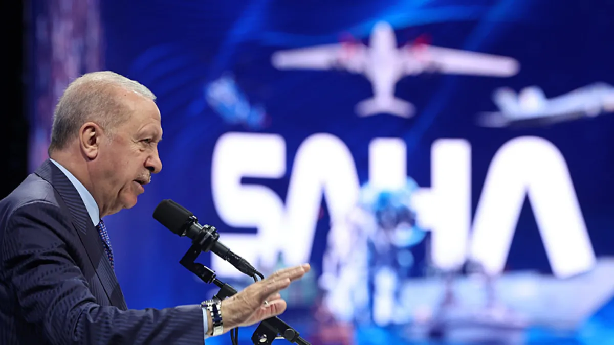 Başkan Erdoğan’dan Savunma Sanayii Başkanlığı’na büyük övgü: “Kolektif başarı hikayesi…” Başkan Erdoğan’dan Savunma Sanayii Başkanlığı’na büyük övgü: “Kolektif başarı hikayesi…”