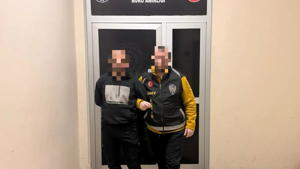 20 yılla aranan firari çatıda yakalandı