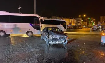 Antalya’da otomobil ile ticari araç çarpıştı: 3 yaralı