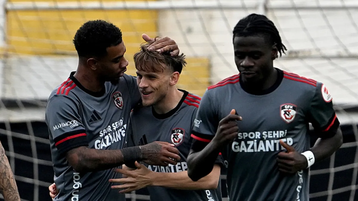 Ziraat Türkiye Kupası: Gaziantep FK rahat turladı! Etimesgut'u 4 golle geçti...