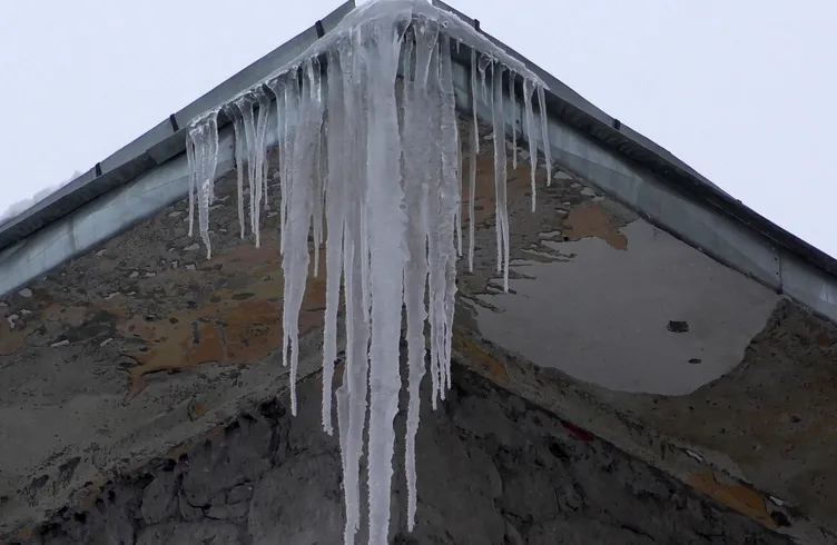Sibirya soğukları Göle’yi esir aldı