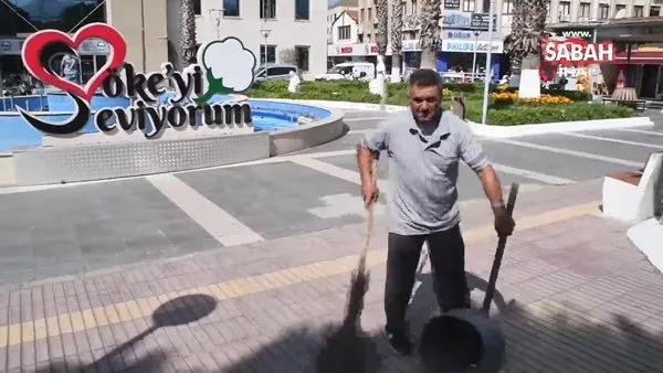 Temizlik işçisinden örnek hareket: İçerisinde 1 buçuk milyon TL bulunan çantayı sahibine teslim etti | Video