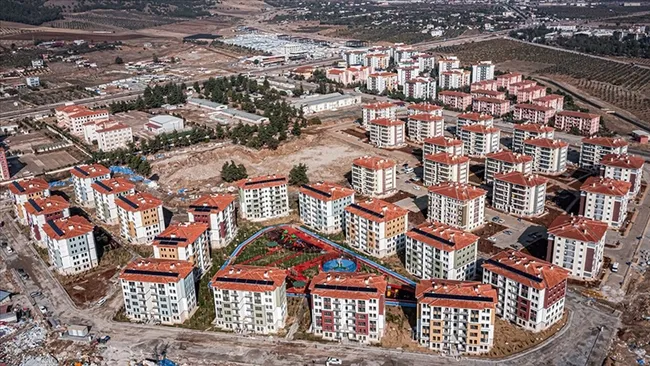 Deprem bölgesinde memnuniyet yüzde 80'e ulaştı: Betimar anket sonuçlarını açıkladı!