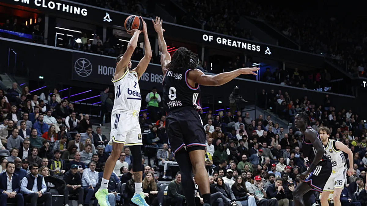 Fenerbahçe Beko, Paris Basket deplasmanında galip! Fenerbahçe Beko, Paris Basket deplasmanında galip!