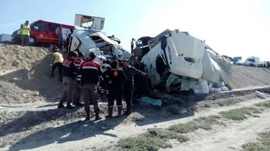 Konya ve Ankara'da feci kaza: Çok sayıda ölü ve yaralı var!